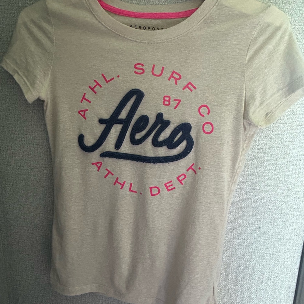 Aeropostale Beige Tee with Pink and Navy Accents